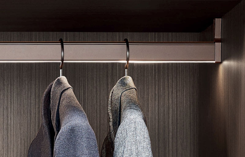 Clothes Rail with Light